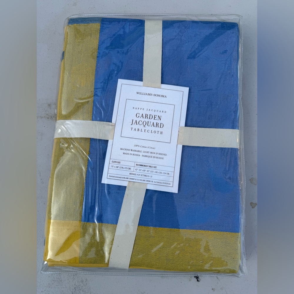 New Williams Sonoma Blue and Gold Tablecloth